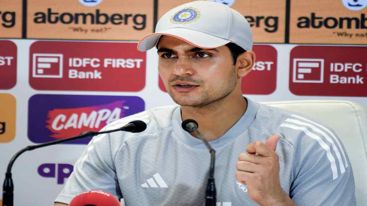 Shubman Gill News: भारत को बड़ा झटका! श्रीलंका टेस्ट सीरीज से पहले शुभमन गिल चोटिल, वॉर्म-अप मैच से बाहर