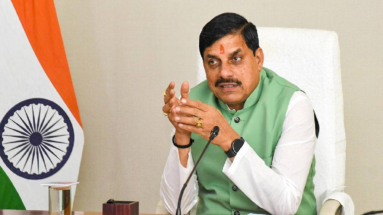 मध्य प्रदेश में सरकार ने खाद की बिक्री पर लगाई रोक, 82 लाख किसान हो सकते हैं प्रभावित