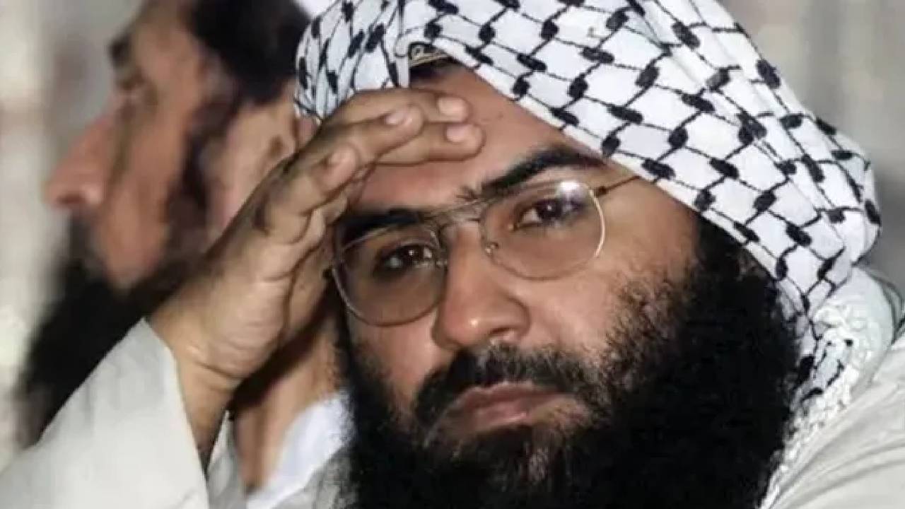Pakistan News: मसूद अजहर पर इनाम बढ़ाने से भड़का भारत, विदेश मंत्रालय ने पाकिस्तान को लगाई फटकार