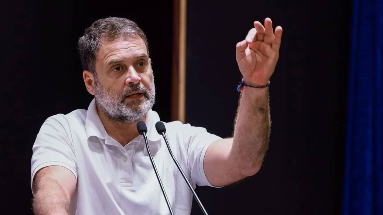 'महिलाओं को घर में कैद करना गलत...',दिल्ली छात्रों के विरोध-प्रदर्शन पर राहुल गांधी का बयान; Gen Z से की आवाज़ उठाने की अपील