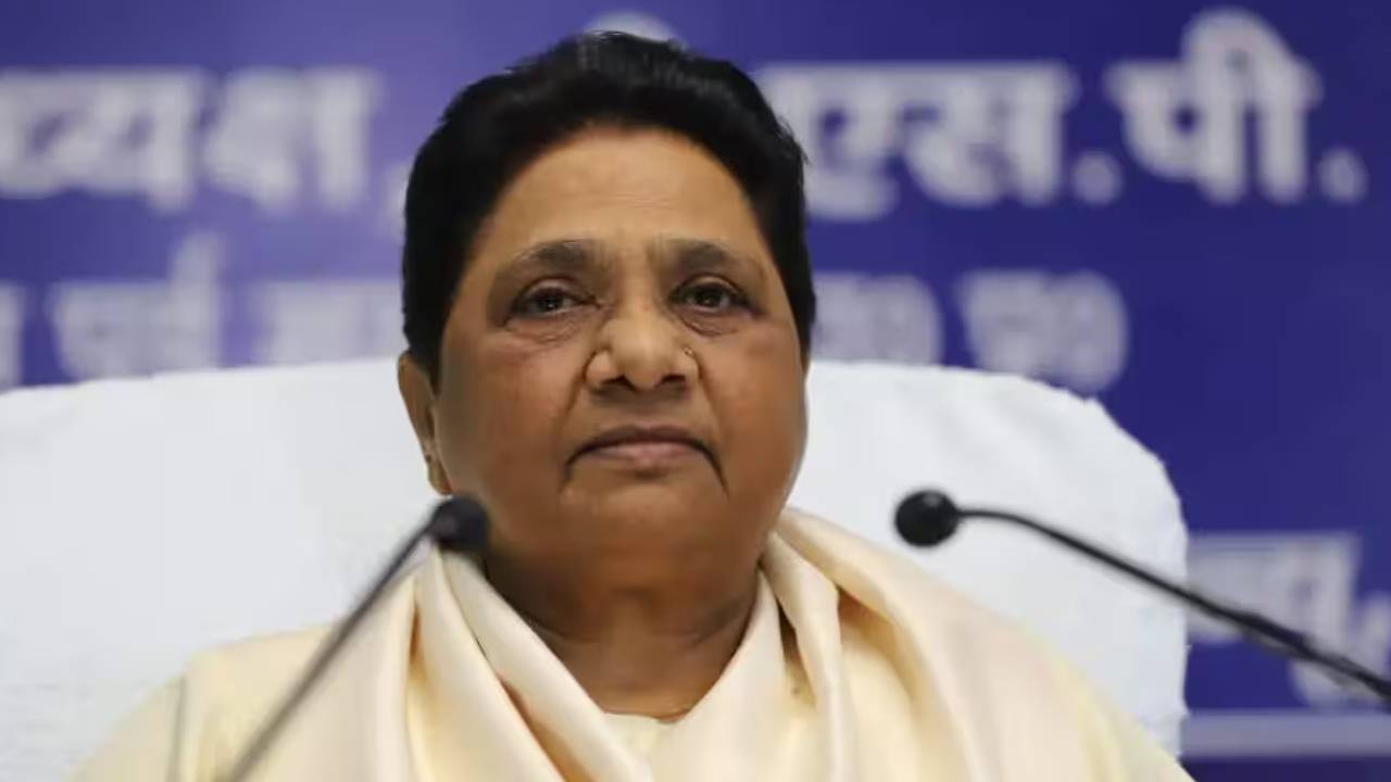मायावती का फिर बड़ा फैसला...दीपिका आनंद को भी BSP से दूर रखेंगी, ईशान को देंगी जिम्मेदारी