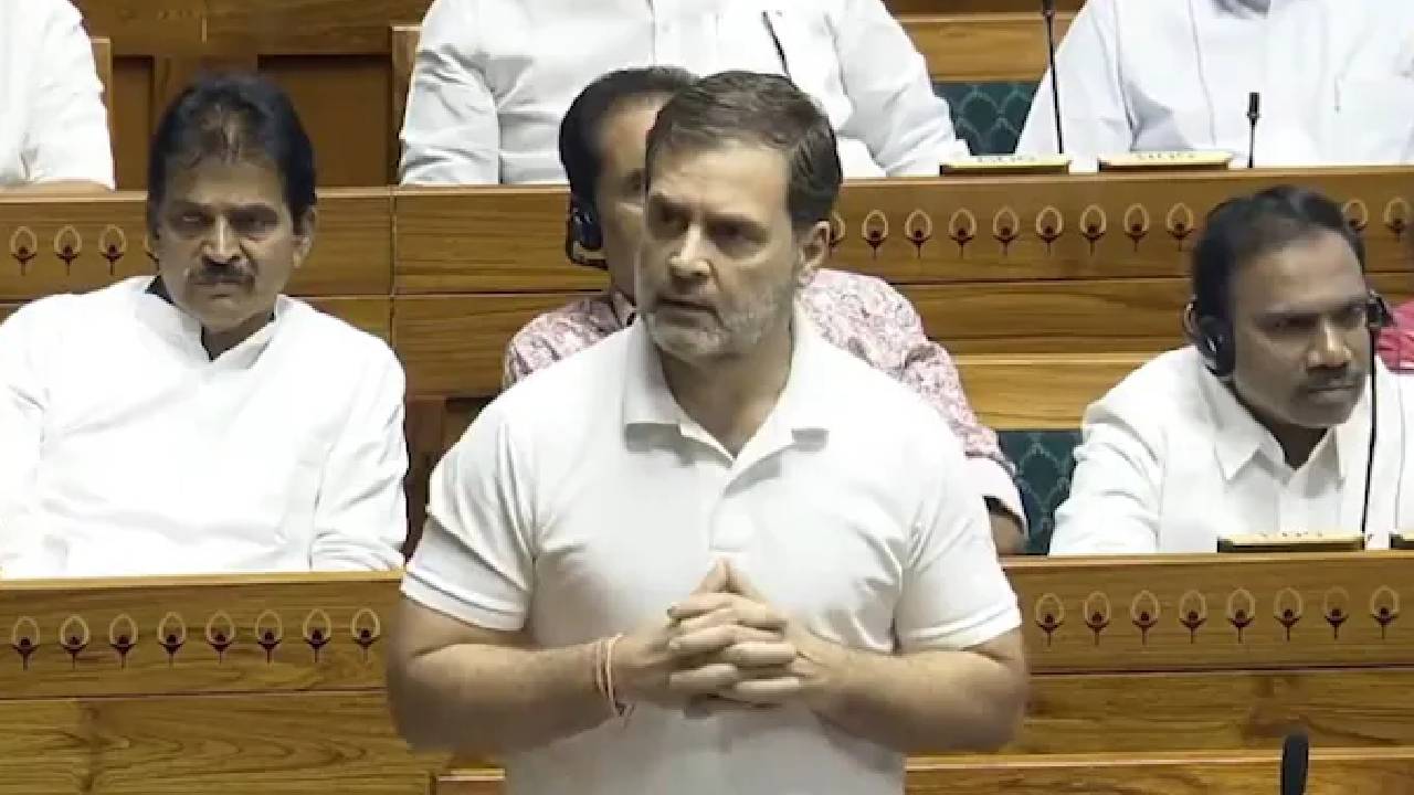 राहुल गांधी को नेता प्रतिपक्ष के पद से हटाने की तैयारी! भाजपा सांसद लाने जा रहे प्रस्ताव