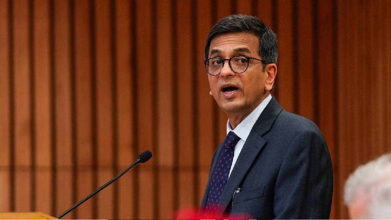 रूस की तरफ से दलीलें पेश करते दिखेंगे पूर्व CJI चंद्रचूड़, इस मामले की सुनवाई करेगा तीन सदस्यीय ट्रिब्यूनल