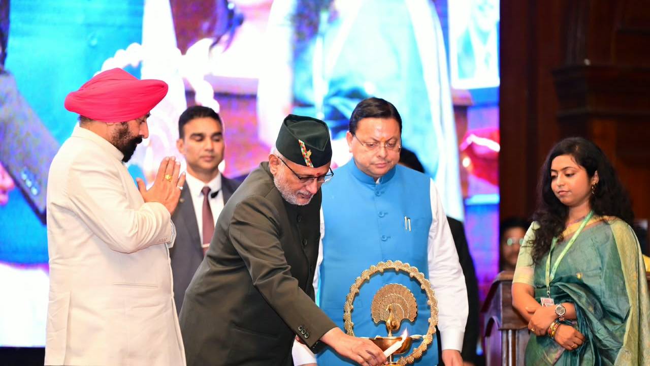 Uttrakhand News: वन अधिकारी के कार्य की सीएम धामी ने की सराहना, बोले- वह सिर्फ प्रशासनिक अधिकारी नहीं, बल्कि प्रकृति के प्रहरी हैं