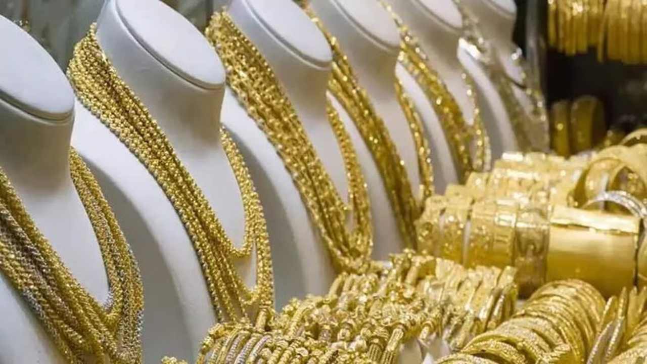 Gold-Silver Price Today 30 September 2026: सोने-चांदी की कीमतों में बदलाव, जानें दिल्ली समेत शहरों के ताजा भाव