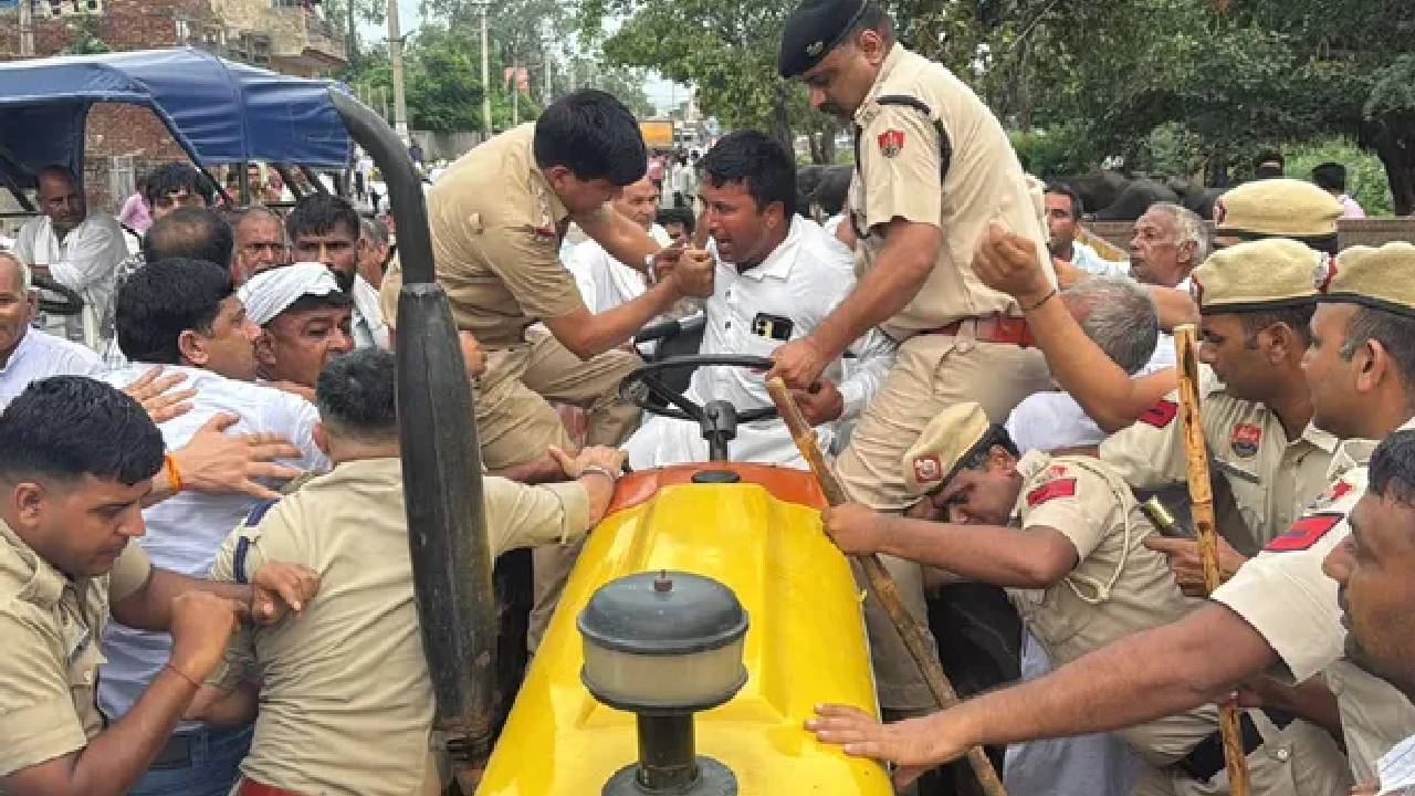 Haryana News: हरियाणा के हांसी में तनाव, प्रदर्शनकारियों से झड़प के दौरान SP-DSP घायल