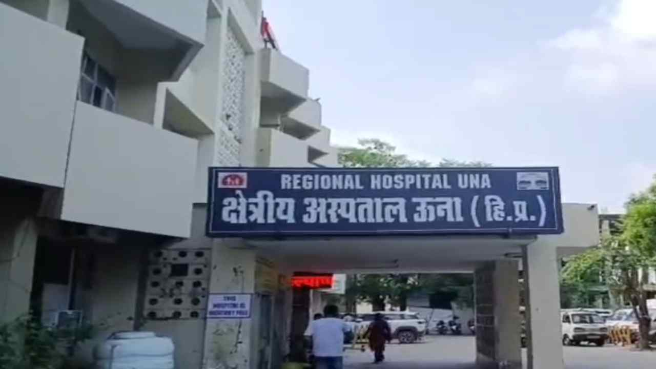 हिमाचल के ऊना में बड़ा हादसा! श्रद्धालुओं से भरा ट्रक गहरी खाई में गिरा, 30 घायल; 3 PGI रेफर