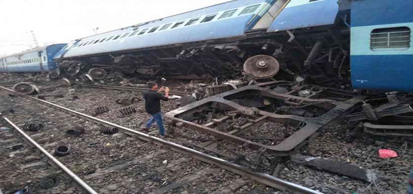 UP के चित्रकुट में पटरी से उतरी वास्को-डि-गामा- पटना एक्सप्रेस, 3 की मौत 12 के करीब घायल।