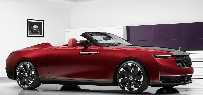 Rolls Royce ने लॉन्च की 250 करोड़ की कार, 4 साल की कड़ी मेहनत के बाद हुई तैयार