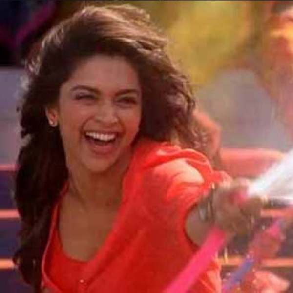 होली पर सबसे ज्यादा बालों की फिक्र: दीपिका