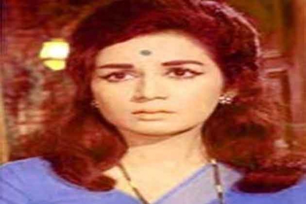 मशहूर अभिनेत्री नंदा का मुंबई में निधन