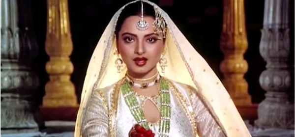 बॉलीवुड में आना मेरी पहली पसंद नहीं थीं : रेखा 