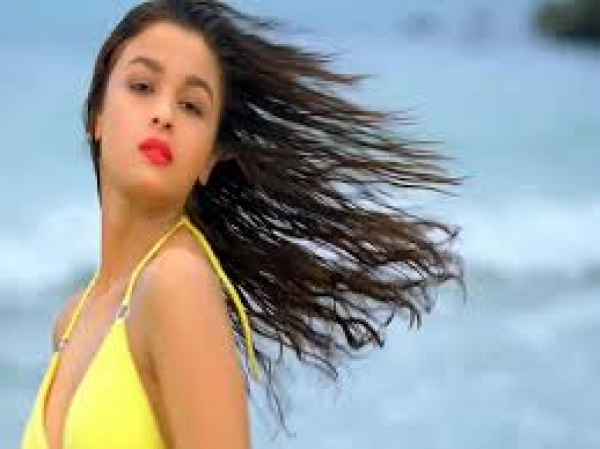 खान तिक़डी के आगे छोटी है आलिया, अभी नहीं करेंगे संग काम