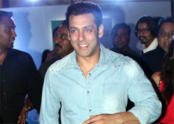 संजय दत्त को बिग बॉस के घर में रखने की ख्वाहिश है सलमान की