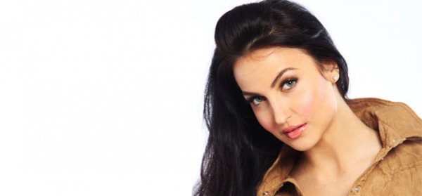 एली अवराम के साथ रोमांस करेंगे कपिल शर्मा 