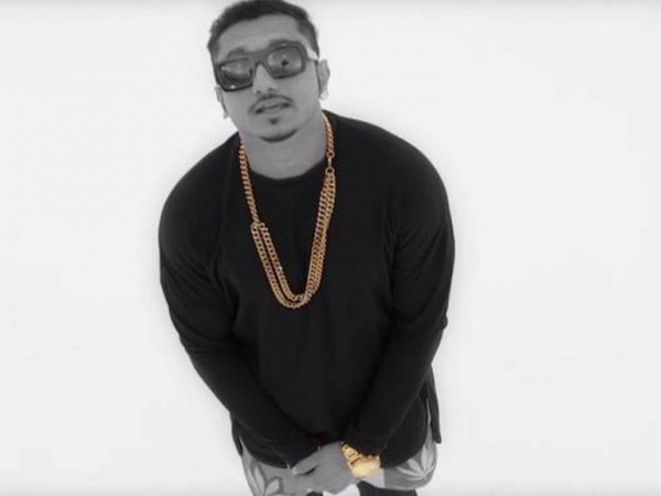 हनी सिंह को लगी चोट, नहीं गा पाएंगे शाहरुख के टूर में