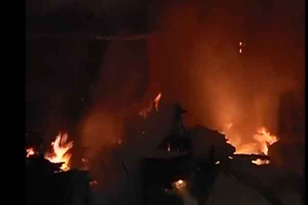 एकता का स्टूडियो क्लिक निक्सन जलकर खाक