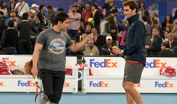 आमिर की पीके देखना चाहते हैं : रोजर फेडरर