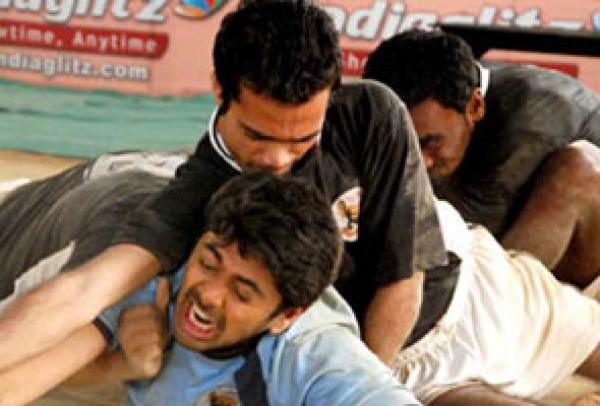 बदलापुर बॉयज : मंजिल को छूने का जुनून