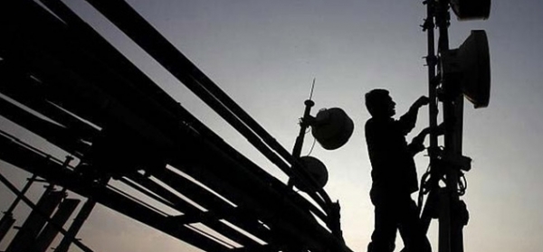 3 जी स्पेक्ट्रम नीलामी : सरकार को एक लाख करोड़ मिलने की संभावना 