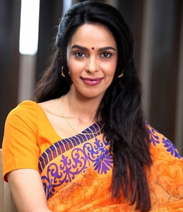 राजनीति करना चाहती हैं मल्लिका शेरावत