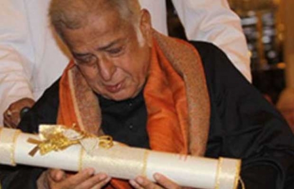  शशि कपूर को दादा साहेब फाल्के पुरस्कार