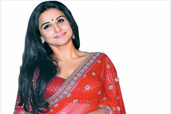 विद्या बालन को जडे तीन थप्पड