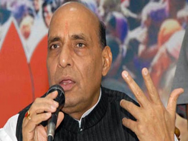 दुनिया जानती है कौन दे रहा है आतंक को बढ़ावा: राजनाथ सिह