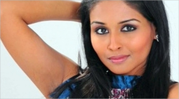 अभिनेत्री लीना पॉल धोखाधड़ी के केस में गिरफ्तार