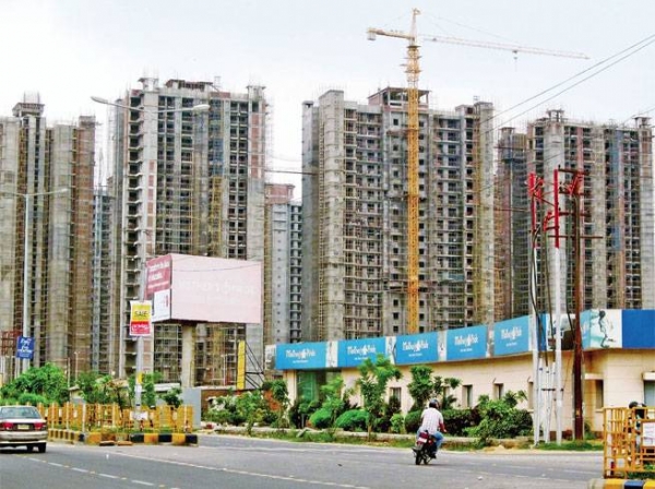 बीजेपी सरकार के कार्यकाल में रुके प्रॉजेक्ट्स की संख्या बढ़ी