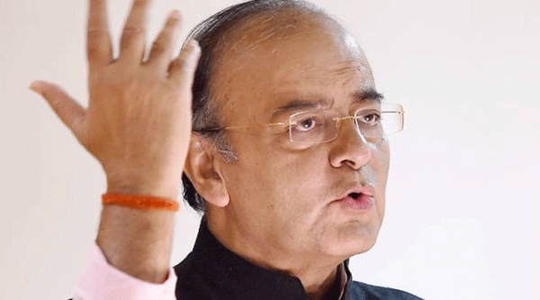 बैंकों में नई पूंजी डालने पर अभी फैसला नहीं: वित्त मंत्री