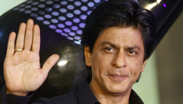 सिरफिरे फैन ने शाहरुख खान को किया परेशान