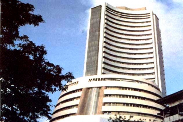 शुरआती कारोबार में सेंसेक्स 57.43 अंक फिसला