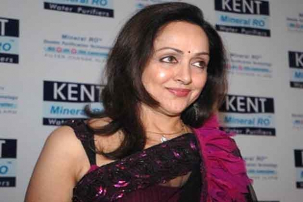 हेमामालिनी को किया सम्मानित