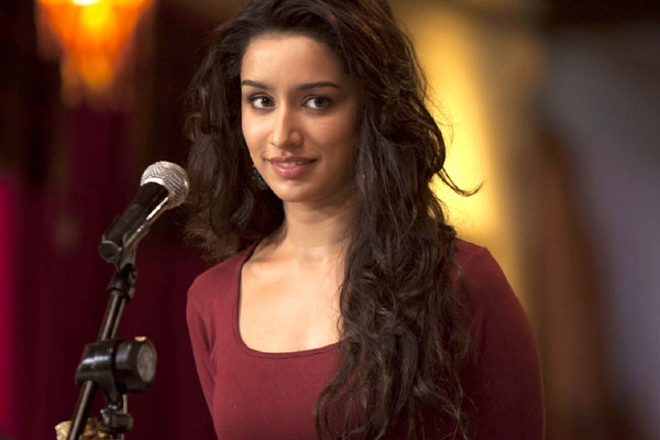 शंकर-एहसान-लॉय को गायकी से खुश करेगी श्रद्धा कपूर