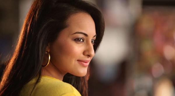 दाऊद की बहन बनेगी दबंग गर्ल सोनाक्षी सिन्हा