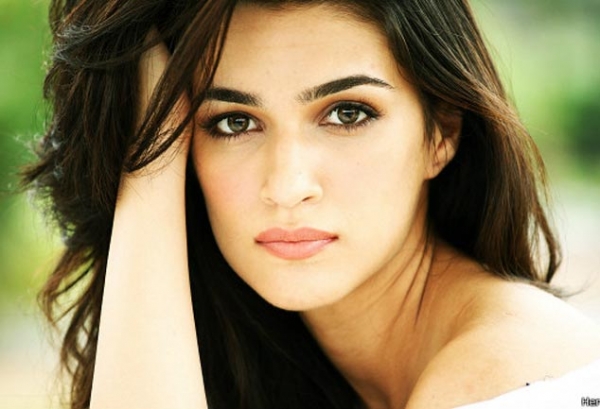 मधुबाला का रोल करना चाहती है: कृति सैनन