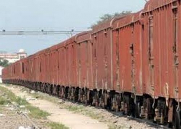 भारतीय रेल मालगाड़ियों की भी टाइम टेबल बनाएगी