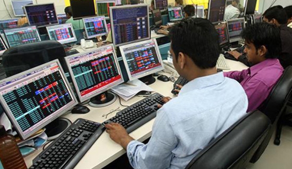 शेयर बाजार: सेंसेक्स 0.5% गिरा