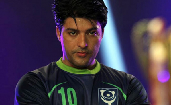 दिया और बाती हम के अनस राशिद बने सिंगर