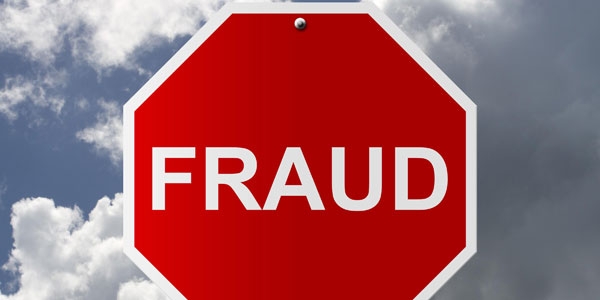 फर्जी बैंकिंग एप से 22 ग्राहकों के खाते हुए खाली