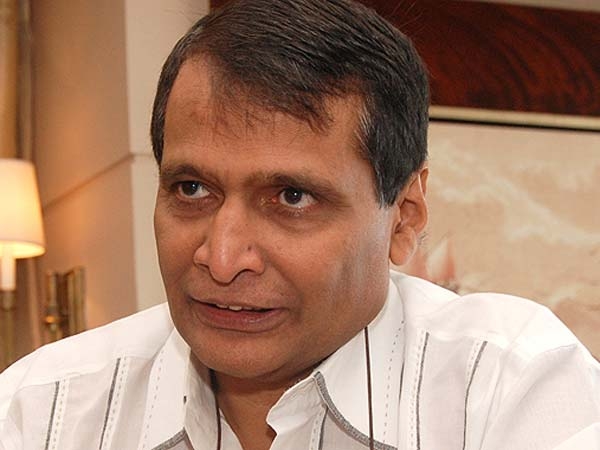 रेलवे के सभी ठेके जल्द होंगे ऑनलाइन: सुरेश प्रभु