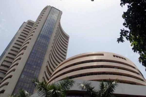 शेयर बाजार: खुलते ही 171 अंक लुढ़का सेंसेक्स