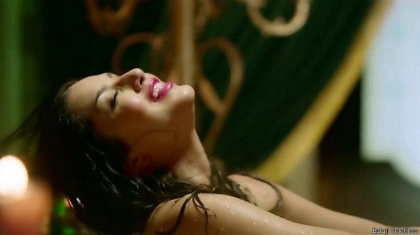 सनी लियोनी ने कहा, सेंसर बोर्ड हमारे पक्ष में है