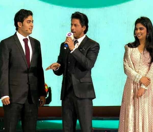 एयरटेल के बाद अब रिलायंस ने भी की 4जी मोबाइल सेवा लॉन्च