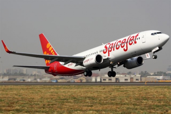स्पाइसजेट ने लगाई हैपी न्यू ईयर सेल