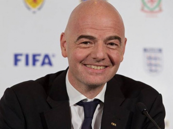 फीफा ने वीडियो तकनीक के परीक्षण को स्वीकृति दी