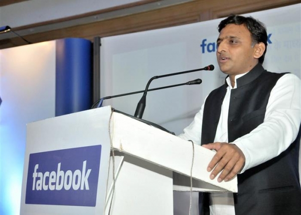 अखिलेश बोले, सोशल मीडिया से समाज में बड़े पैमाने पर बदलाव आ रहा है