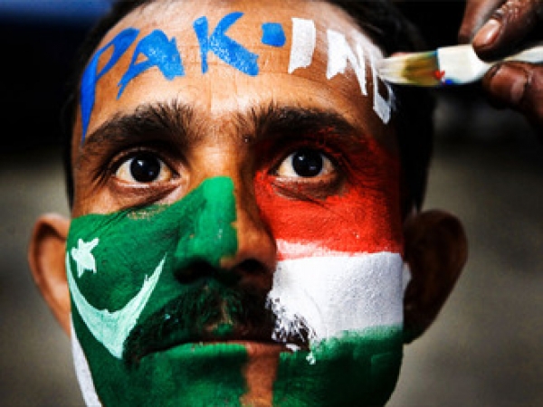 फेसबुक पर एक दूसरे को सपोर्ट कर रहें हैं भारत-पाक क्रिकेट प्रेमी