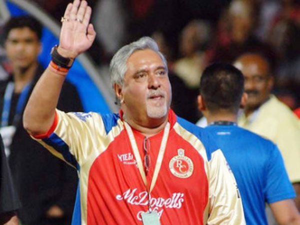 IPL टीम RCB से विजय माल्या ने इस्तीफा दिया 